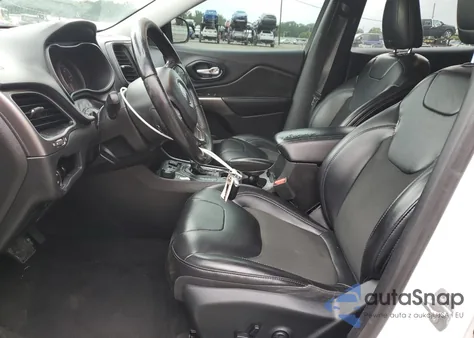 2019 Jeep Cherokee Latitude Plus z USA, uszkodzony, nr VIN 1C4PJMLB8KD330769